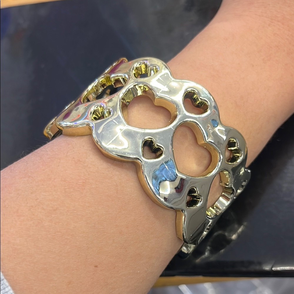**bundle 3 for $15** Gold Heart Pattern Wearable Bracelet
